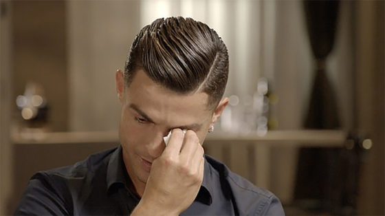 Cristiano Ronaldo llora