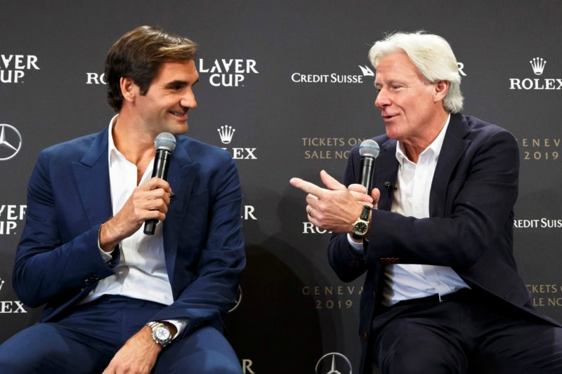 El tenista suizo Roger Federer (i) y el capitán del equipo Europa, el sueco Bjorn Borg, asisten a la rueda de prensa de presentación de la Copa Laver celebrada en Ginebra, Suiza en 2019. Foto: EFE/ Salvatore Di Nolfi.