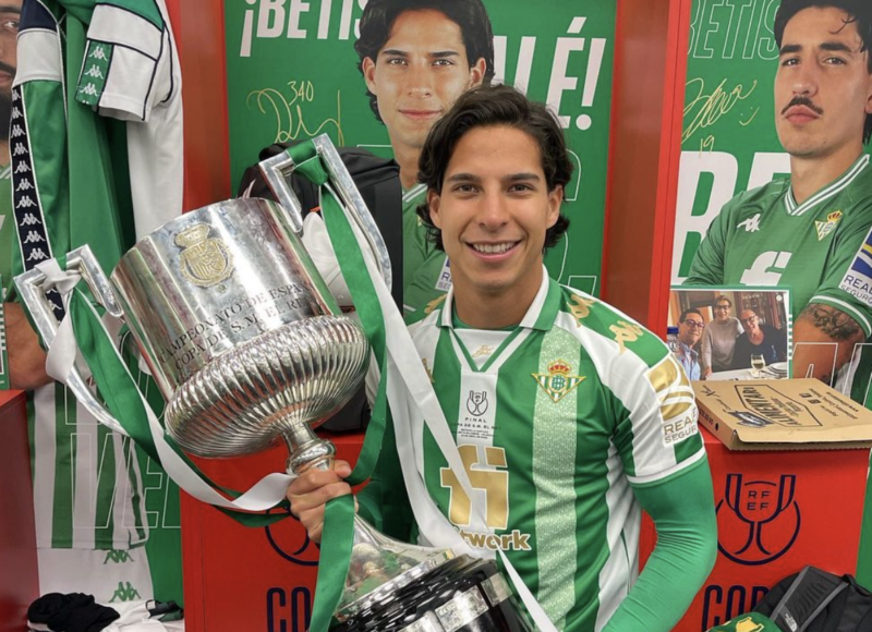 Diego Lainez - Copa del Rey (@diego_lainez)