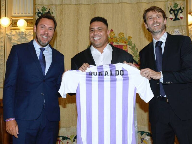 Ronaldo en su presentación como socio mayoritario del Real Valladolid