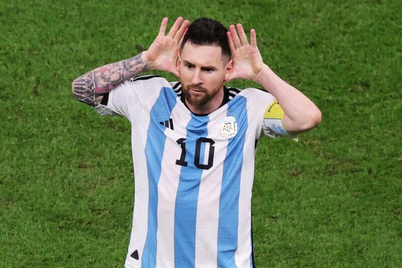 De esta forma, Messi celebró su anotación.