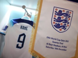 'Hurrikane​', el capitán de la Selección de Inglaterra nuevamente volvió a tener una triste noche en su carrera.