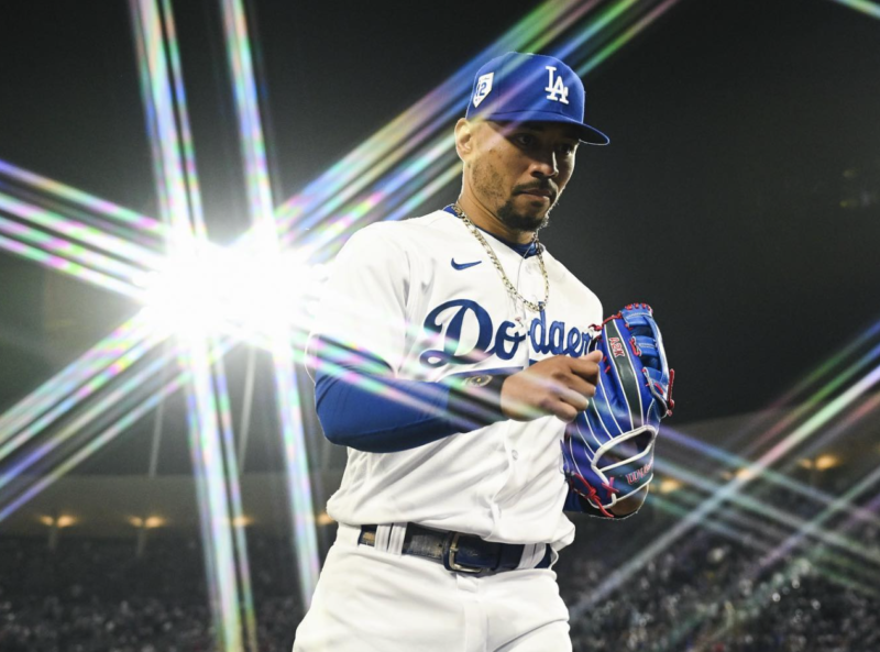 ¡Fracturado! Mookie Betts sufrió impacto en duelo de Dodgers vs KC