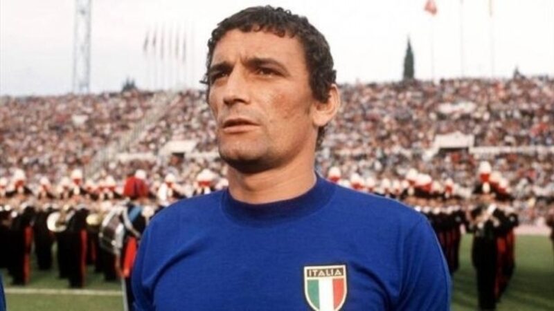 Falleció Gigi Riva, el máximo goleador de la Selección de Italia