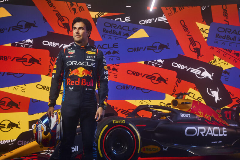 Red Bull presenta el RB20 de Verstappen y Checo Pérez Red Bull presenta el RB20 de Verstappen y Checo Pérez