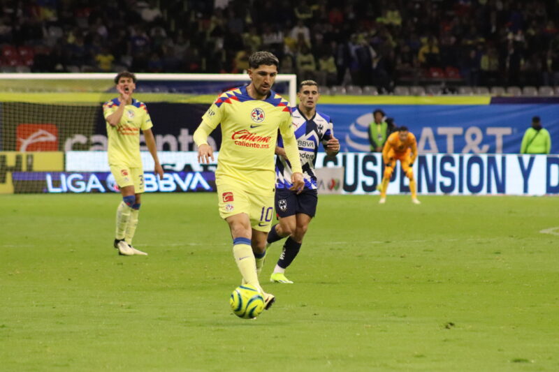 ¡América barre al New England, pero un gol está envuelto en polémica! América vs Rayados