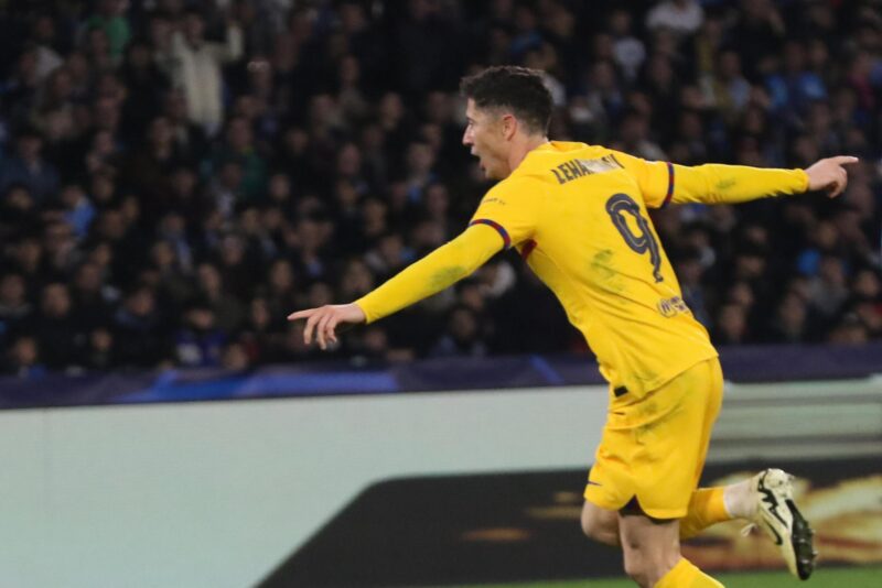 Barcelona y Nápoles definirán el pase en Montjuic Barcelona