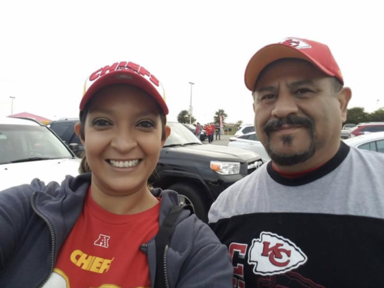 La latina que falleció en el tiroteo de Kansas City Lisa López, la aficionada de los Kansas City Chiefs que perdió la vida