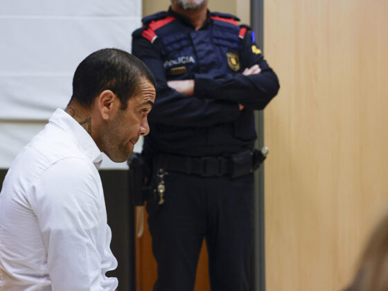 Dani Alves es absuelto de su condena por un tribunal en Catalunya Un millón de euros le costó su libertad condicional a Dani Alves, exfutbolista condenado por violación