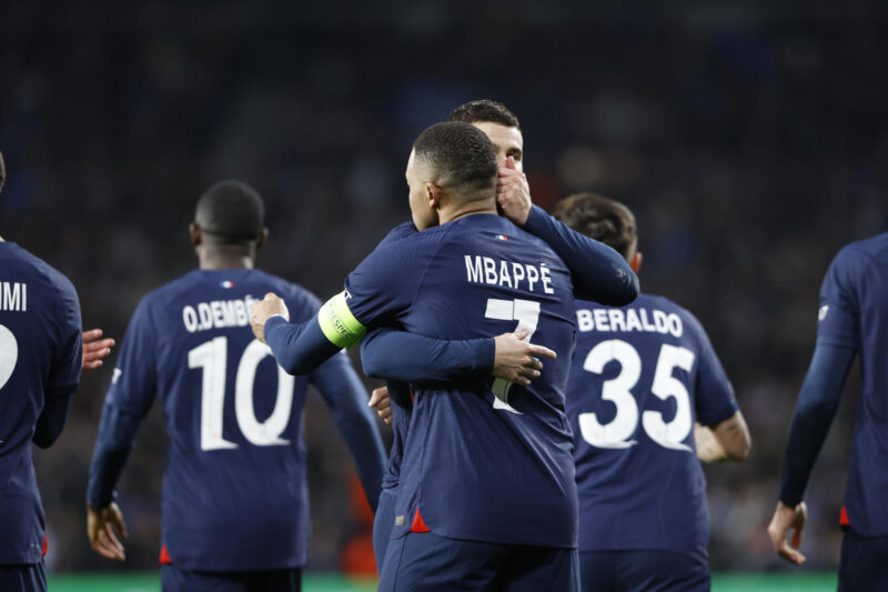 Kylian Mbappe sella el pase del PSG a cuartos de final