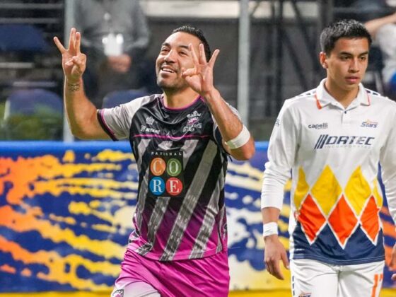 Marco Fabián brilla en el fútbol de sala y debutará en un reality show Marco Fabián brilla en el fútbol de sala y debutará en un reality show