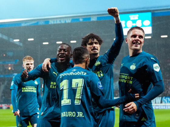 PSV y 'Chucky' Lozano a un paso del título de la Eredivisie PSV y 'Chucky' Lozano a un paso del título de la Eredivisie