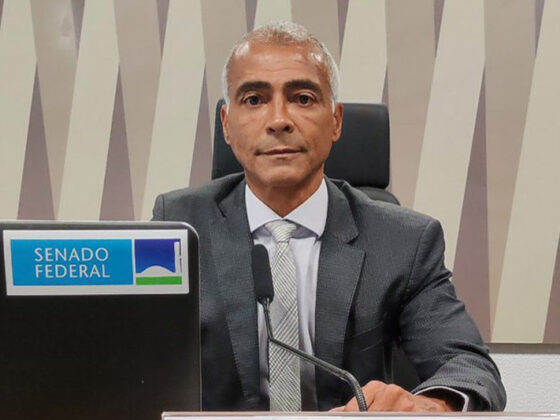 Unanimo Breves: A sus 58 años, Romario volverá a las canchas : A sus 58 años Romario volverá a las canchas