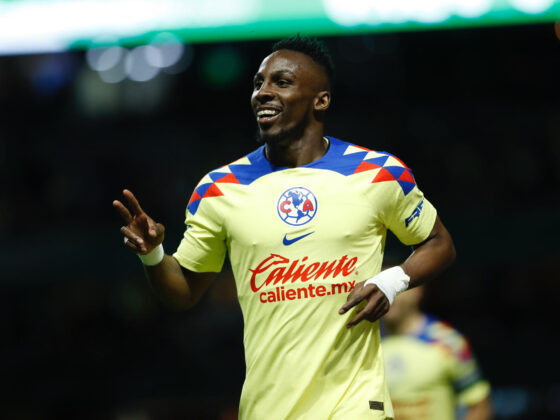 El América ya tiene en la mira al reemplazo de Julián Quiñones Julián Quiñones del América celebra un gol anotado al Toluca. Imagen de archivo. EFE/ Sáshenka Gutiérrez