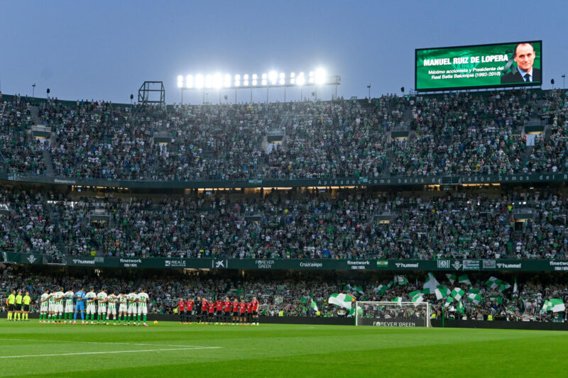 Las 11 sedes españolas del Mundial 2030, ¡Descubrelas Aquí! Minuto de silencio por el reciente fallecimiento del expresidente del Real Betis Manuel Ruiz de Lopera. EFE/ Raúl Caro