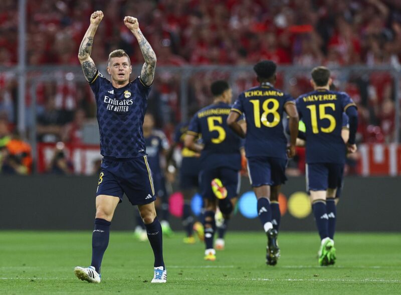Vinicius promete Copa América, Champions y Balón de Oro para Kroos El jugador del Real Madrid Toni Kroos celebra el 0-1 durante el partido de ida de semifinales de la UEFA Champions League que han jugado Bayern Munich y Real Madrid en Múnich, Alemania.EFE/EPA/FILIP SINGER