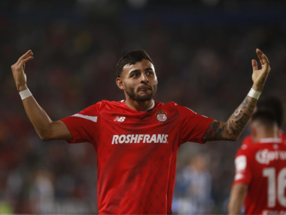 ¡No perdonan a Alexis Vega! Afición de Chivas le grita “borracho” ¡No perdonan a Alexis Vega! Afición de Chivas le grita “borracho”