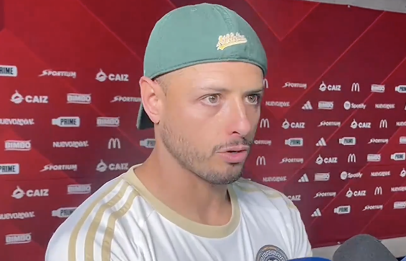 "Chicharito" rompió el silencio y opinó sobre la salida de Gago Javier "Chicharito" Hernández (@FoxSportsMX)