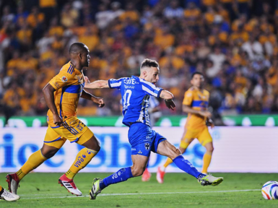 Monterrey triunfa en la ida de cuartos de final en el 'Clásico Regio' Sergio Canales, atacante de Rayados de Monterrey, al definir el primer gol en el 'Clásico Regio' de los cuartos de final en el Clausura 2024