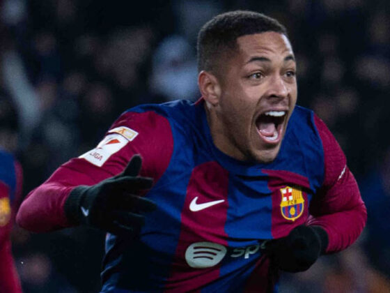 Unanimo Breves: Vitor Roque tendría un pie fuera del Barcelona Vitor Roque tendría un pie fuera del Barcelona