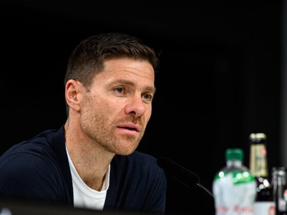 Bayer Leverkusen iguala record histórico en el fútbol Xabi Alonso. DT del Leverkusen