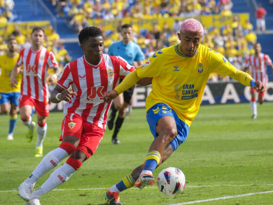 Última oportunidad: Julián Araujo hará la pretemporada con Barcelona Última oportunidad: Julián Araujo hará la pretemporada con Barcelona