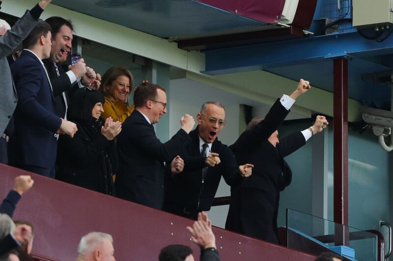 Tom Hanks vibra con el empate del Aston Villa (Vídeo) Tom Hanks vibra con el empate del Aston Villa (Vídeo)