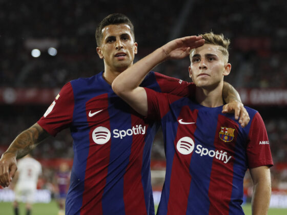 FC Barcelona y Fermín López despiden a Xavi con victoria El delantero del FC Barcelona Fermín López (d) celebra su gol durante el último partido de LaLiga que Sevilla FC y FC Barcelona disputaron en el estadio Ramón Sánchez-Pizjuán, en Sevilla. EFE/José Manuel Vidal