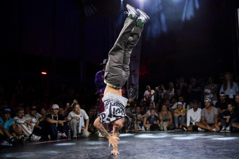 París 2024: Víctor Montalvo, la destreza mexico-americana del breaking El mexicano estadounidense Víctor Montalvo, quien formará parte del Team USA en París 2024 en la disciplina de break dance. EFE/ Cortesía: Super Heroes Management / Victor Montalvo