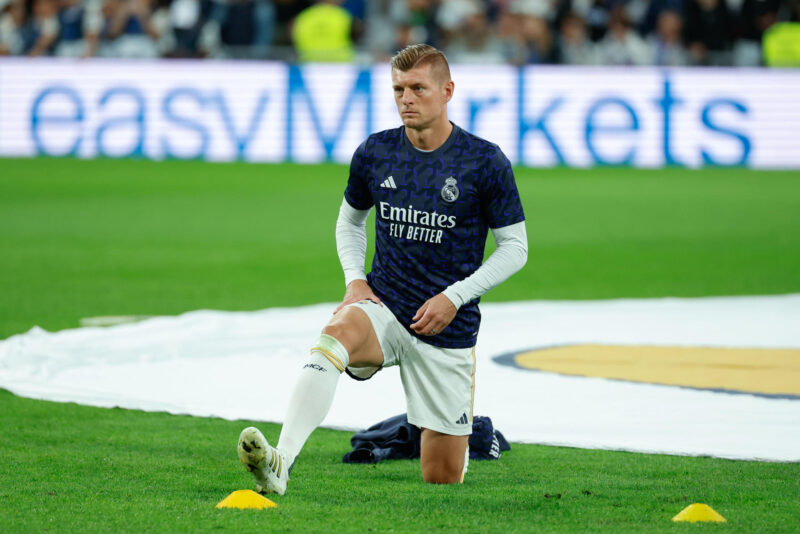 Kroos y su despedida del Real Madrid: "La veré cuando quiera llorar" El centrocampista alemán del Real Madrid Toni Kroos en el estadio Santiago Bernabéu, en Madrid. EFE/ Mariscal /Archivo
