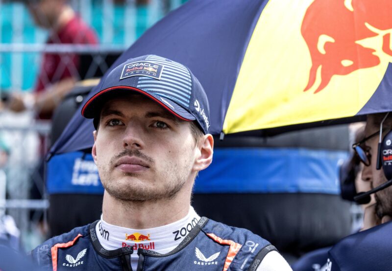 Max Verstappen saldrá en el primer lugar de la parrilla en el GP de Miami de la F1 al obtener la 'pole position' este sábado. EFE/EPA/CRISTOBAL HERRERA-ULASHKEVICH