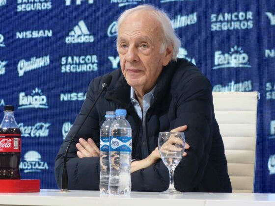 Menotti, el responsable del inicio de la 'Scaloneta' Fotografía de archivo, tomada en mayo de 2019, en la que se registró al entrenador campeón el mundo en Argentina 1978, César Luis Menotti, durante una rueda de prensa, en Buenos Aires (Argentina). Menotti, actual director general de las selecciones de la Asociación de Fútbol Argentino (AFA), falleció este domingo, 5 de mayo. EFE/Sebastian Meresman