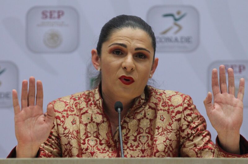 Imagen de archivo de la directora de la Comisión Nacional de Cultura Física y Deportes (Conade), Ana Guevara, durante una rueda de prensa, en Ciudad de México (México) (Paris 2024). EFE/Mario Guzmán
