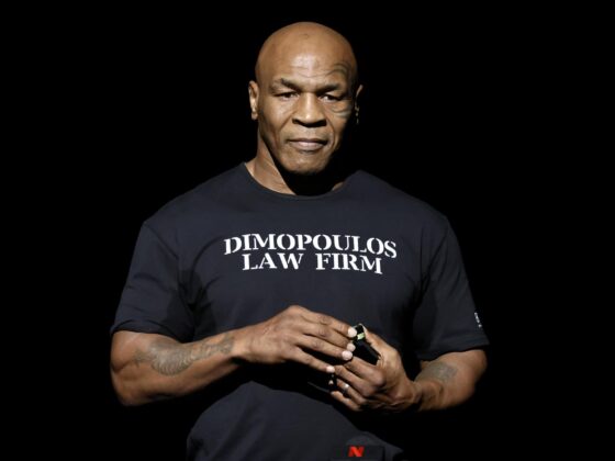 Mike Tyson despedazó el “halo de grandeza” de Canelo Álvarez Mike Tyson despedazó el “halo de grandeza” de Canelo Álvarez