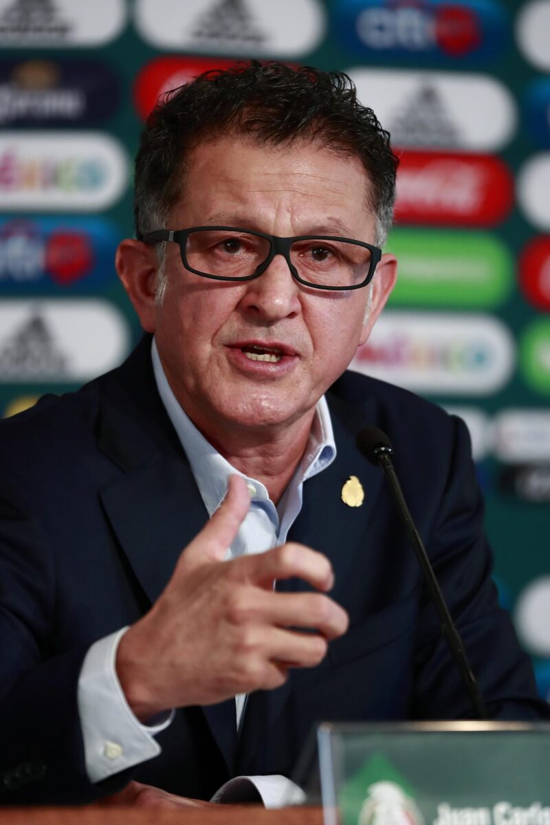 Fotografía de archivo del entrenador colombiano Juan Carlos Osorio, quien este vienes ha sido presentado como nuevo director del Tijuana mexicano. EFE/Jose Méndez