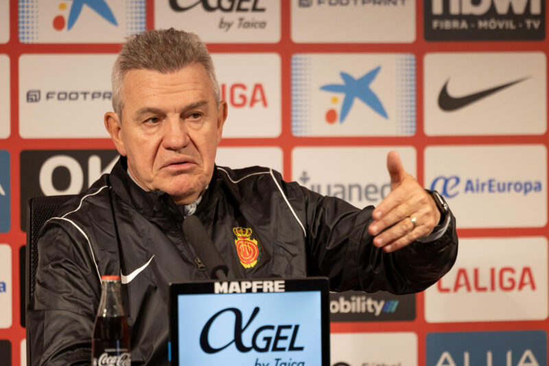 El entrenador del R.C.D. Mallorca, el mexicano Javier Aguirre, en foto de archivo de CATI CLADERA. EFE