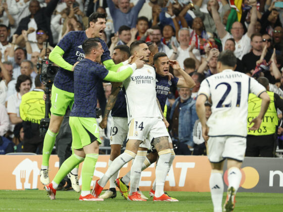 ¿Cómo llegó el Real Madrid a la final de la Champions League? El delantero del Real Madrid, Joselu, celebra con sus compañeros el segundo gol del equipo madridista durante el encuentro correspondiente a la vuelta de las semifinales de la Liga de Campeones que disputaron Real Madrid y Bayern de Munich en el estadio Santiago Bernabéu, en Madrid. EFE / Mariscal.