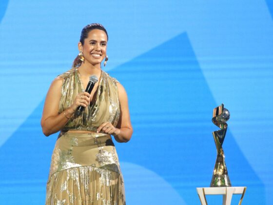 Brasil será la sede del Mundial Femenil 2027 (Unanimo Breves) Bangkok (Thailand), 17/05/2024.- Brazilian delegate Duda Pavao speaks during a presentation for Brazil to bid to host the 2027 Women's World Cup at the 74th FIFA Congress in Bangkok, Thailand, 17 May 2024. More than 3,000 delegates from 211 affiliated associations and chiefs of six continental soccer governing bodies including soccer legends attend the meeting to discuss the soccer game and vote for the country to host the 2027 Women's World Cup. (Mundial de Fútbol, Brasil, Tailandia) EFE/EPA/RUNGROJ YONGRIT