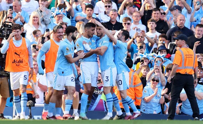 El jugadores del Manchester City celebran el gol de Rodri, el 3-1, durante el partido de la Premier League que han jugado Manchester City y West Ham United, en Manchester, Reino Unido. EFE/EPA/ASH ALLEN