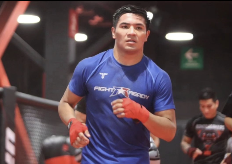 El luchador mexicano "BLACK SPARTAN" en Sin Filtro El luchador mexicano "BLACK SPARTAN" en Sin Filtro