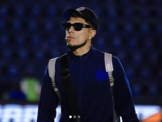 Carlos Salcedo podría salir de Cruz Azul con destino a Brasil Carlos Salcedo