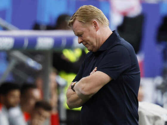 Ronald Koeman es tendencia tras ser captado realizando un penoso acto Ronald Koeman es tendencia tras ser captado realizando un penoso acto