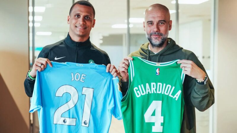 Pep Guardiola y su charla con el coach de Boston Celtics