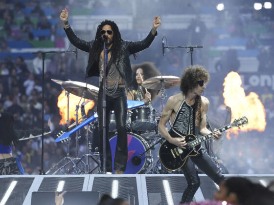 Lenny Kravitz 'rockea' con todo en la Final de Champions en Wembley Lenny Kravitz 'rockea' con todo en la Final de Champions en Wembley