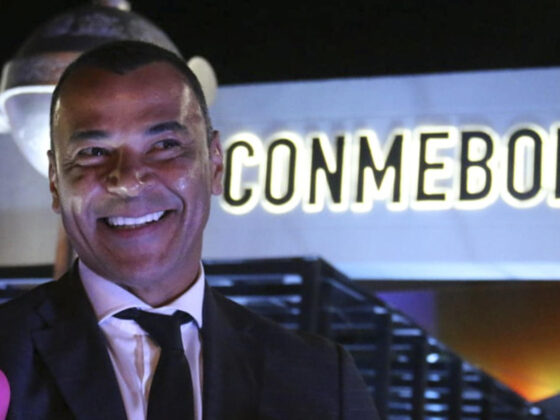 Cafú coloca a Brasil como favorito para ganar la Copa América El exjugador brasileño Cafu, durante el sorteo de la fase de grupos de la Copa Libertadores el pasado marzo en Luque (Paraguay). EFE/ Nina Osorio