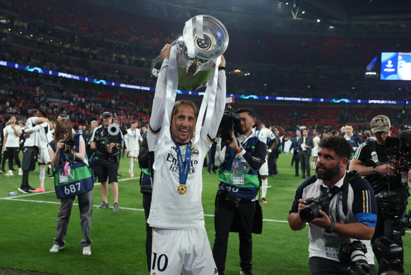Modrić se queda: un año más de contrato para el croata en Real Madrid