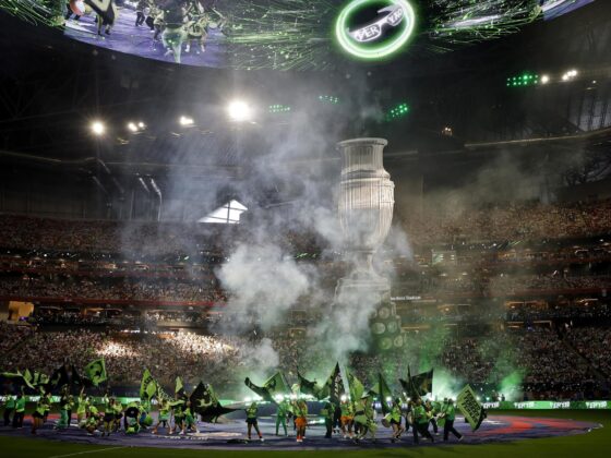 Copa América: De la 'Ferxxocalipsis' al destello de Messi Vista general del acto inaugual de la Copa América 2024, este jueves 20 de junio, en el estadio Mercedes Benz de Atlanta (Georgia, EE.UU.). EFE/Erik S. Lesser