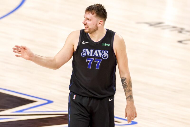Luka Doncic, jugador de los Mavericks de Dallas, en una imagen de archivo. EFE/EPA/ADAM DAVIS