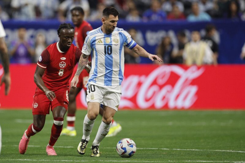 Argentina: Triunfo sin sobresaltos con dos asistencias de Messi Argentina