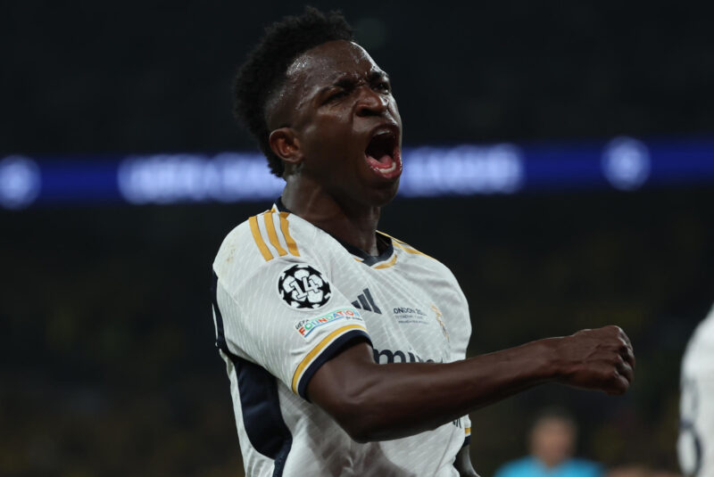 El delantero brasileño del Real Madrid Vinícius Júnior celebra tras anotar el segundo gol del equipo madridista durante la final de la Liga de Campeones que Real Madrid y Borussia Dortmund disputan hoy sábado en el estadio de Wembley, en Londres. EFE / Kiko Huesca.